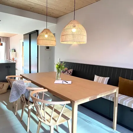 Apartment De Ole School Ferienapartments Large-apartment 19 , Huus Walden